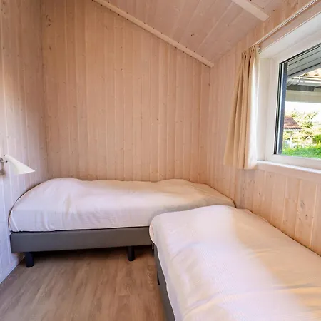 Strandblick - Dorf 1 20 *